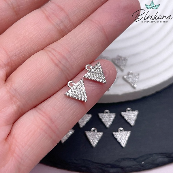 10*9 мм Цвет серебро, Подвеска Треугольник цирконы 