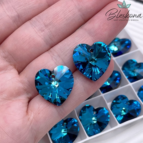 6228 Xilion Heart 18*17,5 мм Crystal Bermuda Blue (BB)