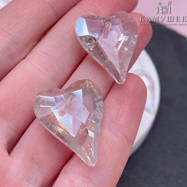 26,5*21,5 мм, Подвеска сердце стекло белое с переливом (Shimmer B) уп. 2 шт