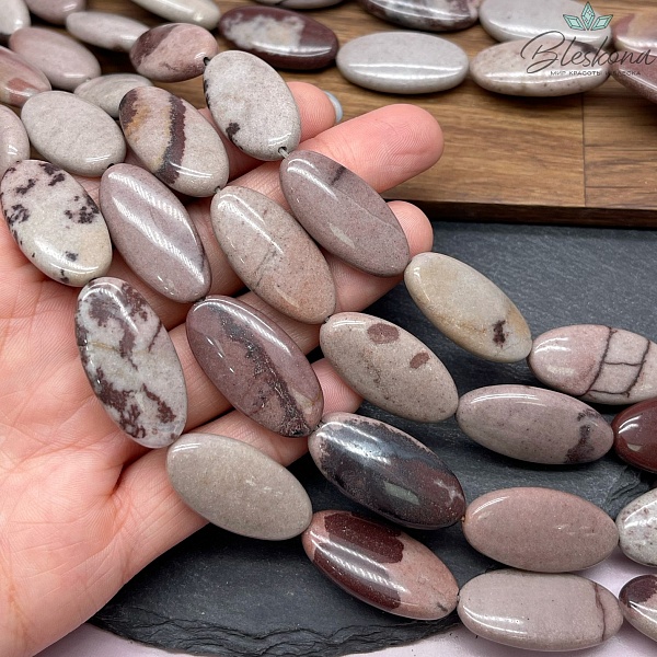 Яшма овал 30*15 мм