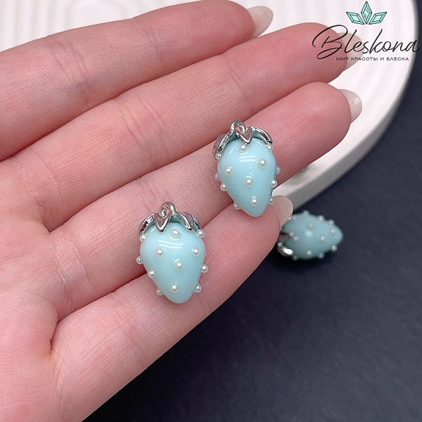 18,5*12 мм Цвет серебро, Подвеска клубничка тиффани