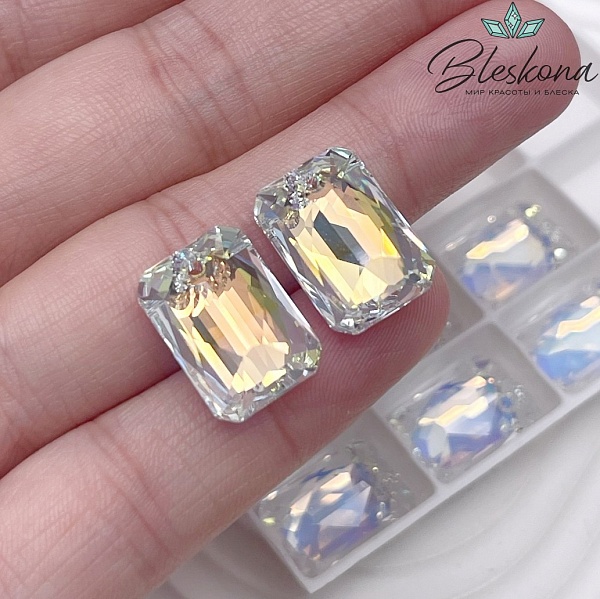 6435 Emerald Cut 16 мм Crystal Aurore Boreale (AB)