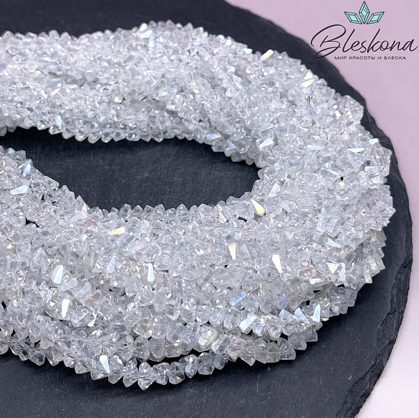 Чешское стекло №107 6 мм треугольник