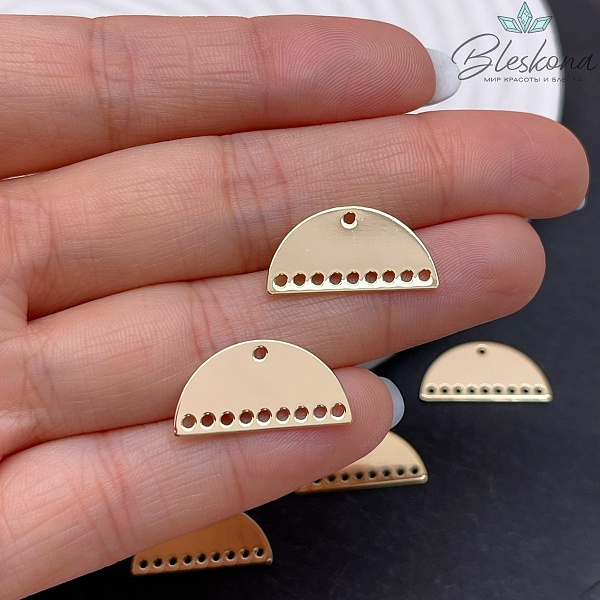 21*10,5 мм Цвет золото, Подвеска полукруг