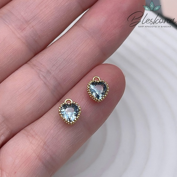 8*6,5 мм Цвет золото, Подвеска Сердце мини голубой циркон CBK375