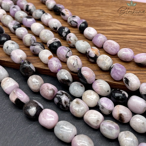 Кунцит с вкючениями черного турмалина галтовка (12-14)*(10-11) мм