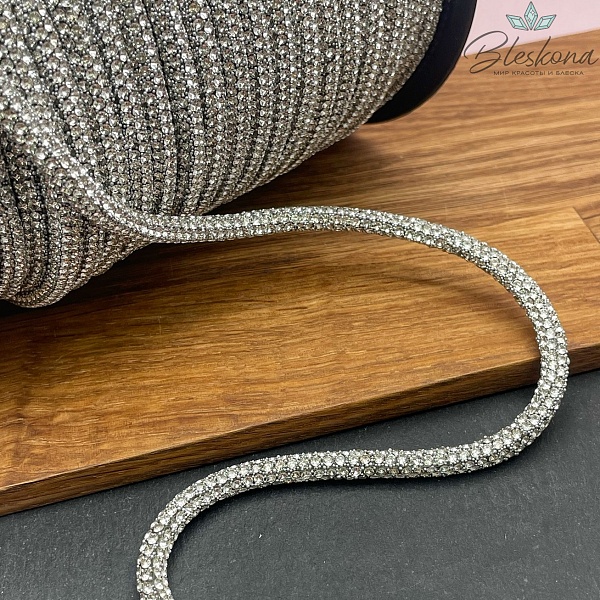 Стразовый шнур мелкие стразы 5 мм