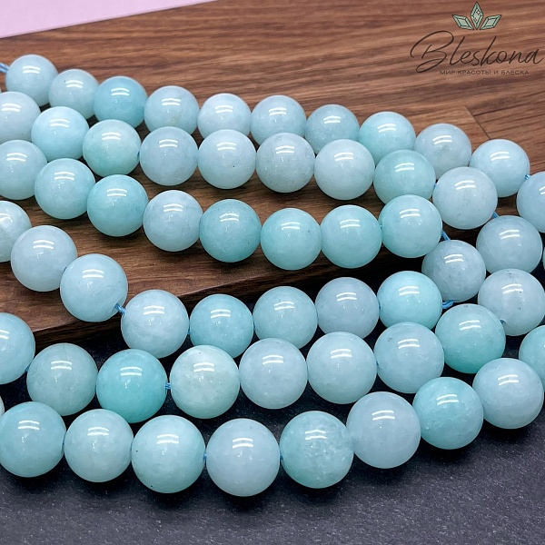 Кварц (тонированный) светло- голубой 14 мм