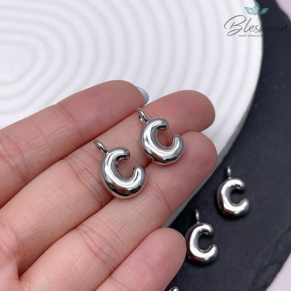 18 мм, Цвет серебро, Буква объемная С