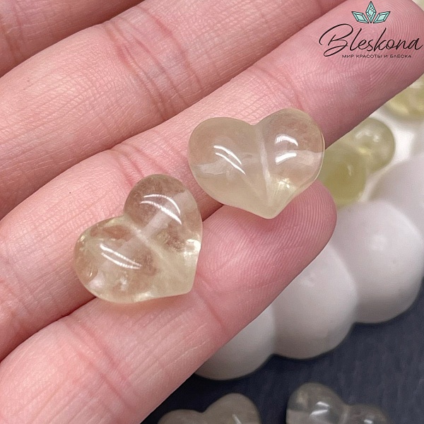 Бусина Сердце Кварц Лимонный 16*13 мм штучно
