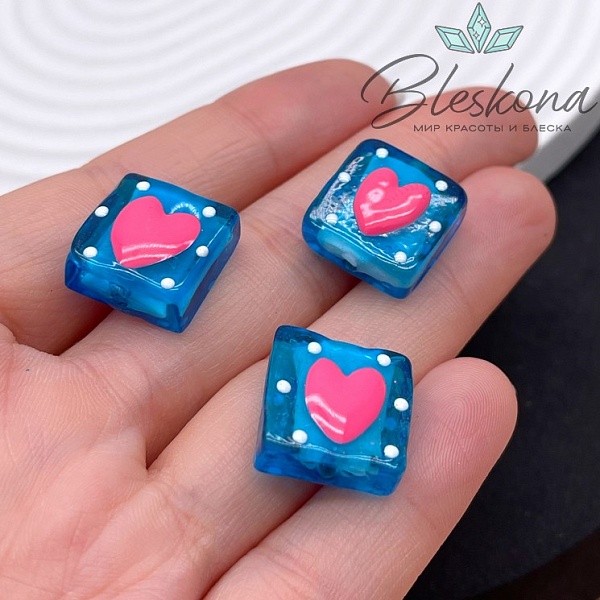 15 мм Бусина квадрат прозрачно- голубой сердце