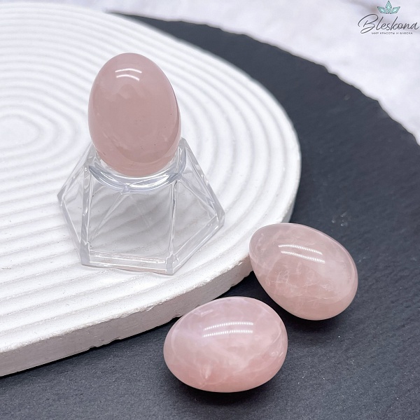 Розовый Кварц форма яйцо 30*21 мм