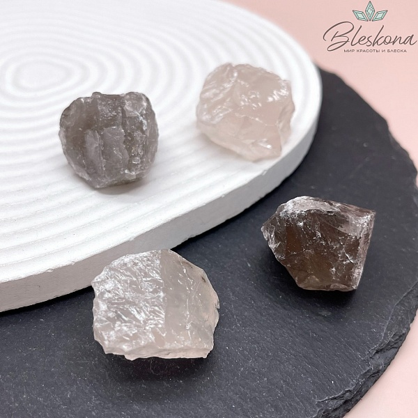 Раухтопаз необработанный 22-27 мм 