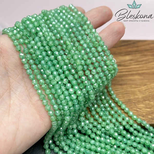 Циркон Glow зеленый огранка 4 мм (кубический цирконий, фианит) 