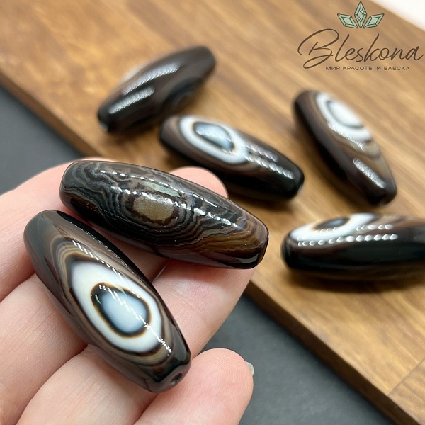 Дзи природные коричневые с глазом 30*11 мм