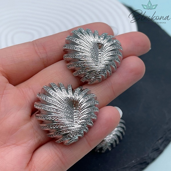 30*30 мм Цвет серебро, Подвеска Сердце цирконы