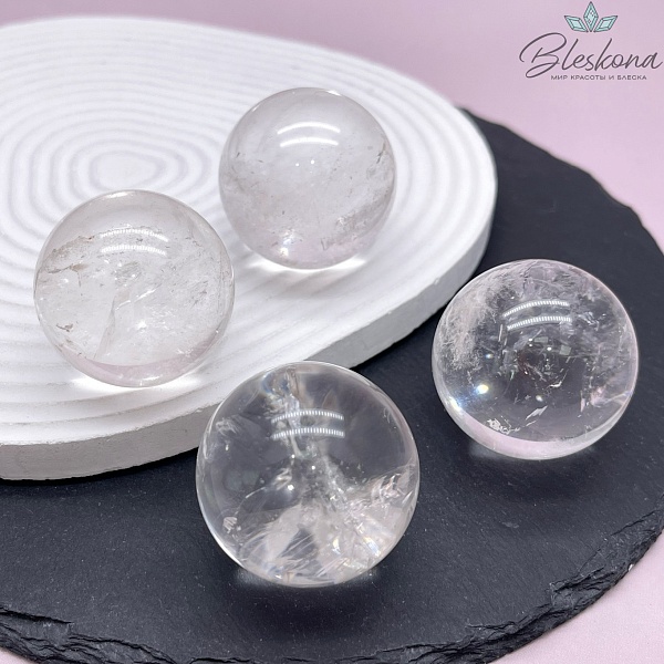 Горный хрусталь шар 35-37 мм №1