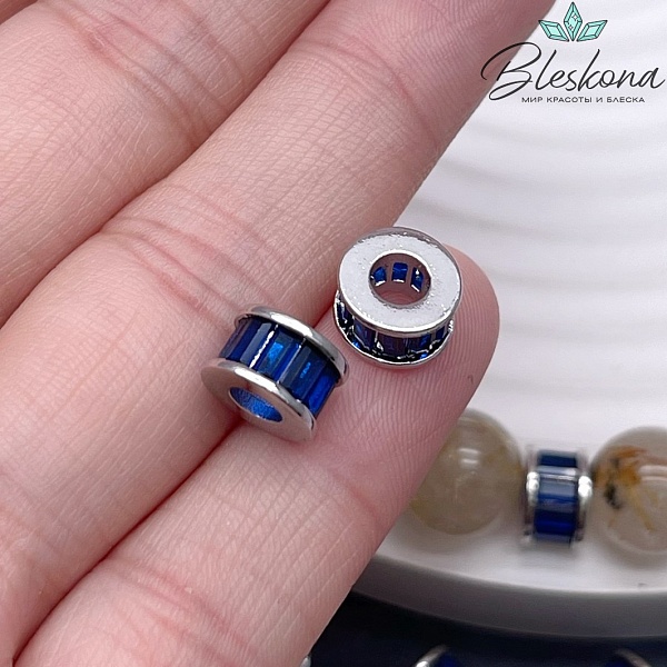 8*5 мм Цвет серебро, Бусина - разделитель синий циркон