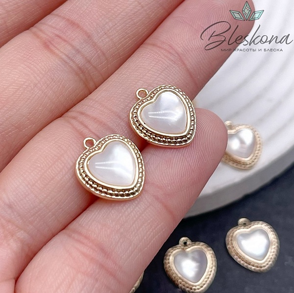 13,3*11,5мм Цвет золото, Подвеска Сердце белый перламутр 