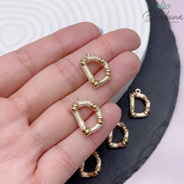 18*13 мм Цвет золото, Буквы веточки D 