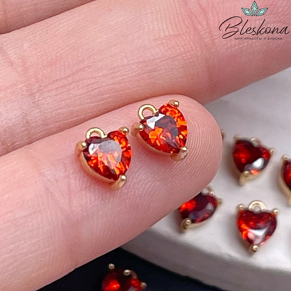 5,3*7мм Цвет золото, Подвеска сердце мини красный циркон 