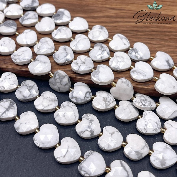 Магнезит (Говлит) сердце огранка 14 мм