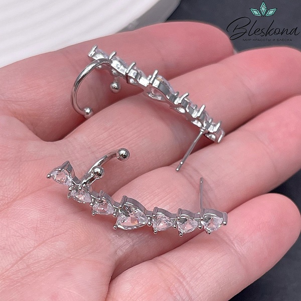 34*6,5 мм Цвет серебро, Кафф сердечки цирконы (правый)