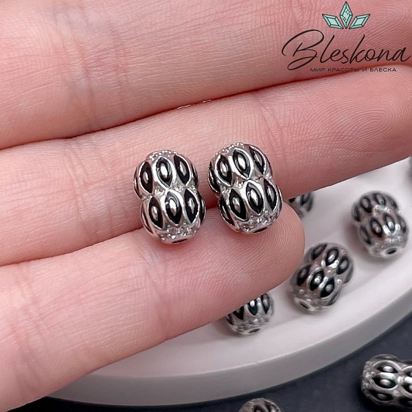 10,7*7 мм Цвет серебро, Бусина бочонок цирконы черная эмаль