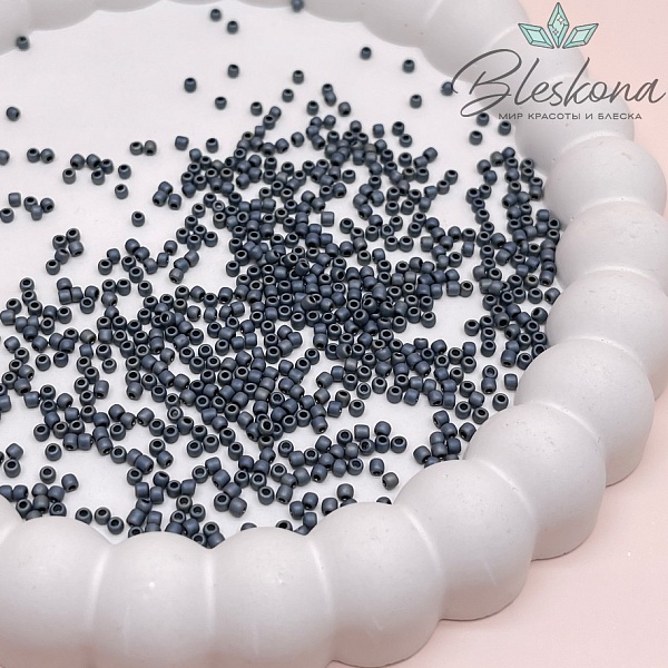 Бисер TOHO round 11/0 цвет №612 (оттенок серого)
