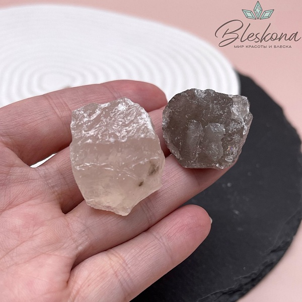 Раухтопаз необработанный 22-27 мм 