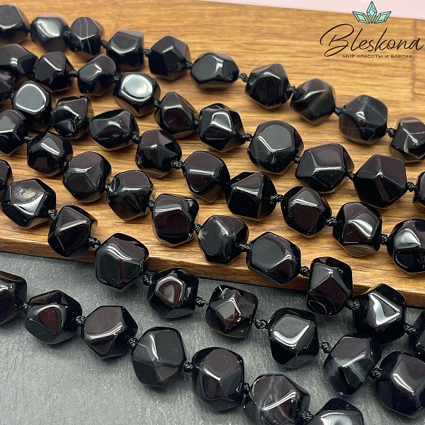 Агат черный с прожилками фриформ огранка бусины на увеличение 12-16 мм