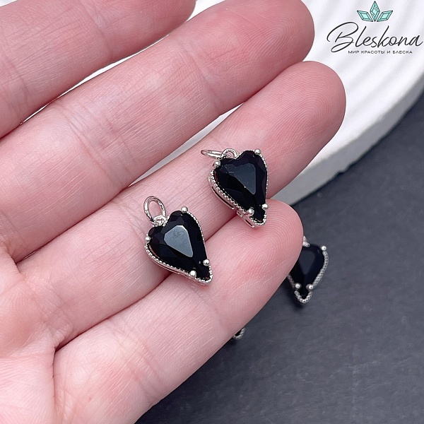 13,5*9 мм Цвет серебро, Подвеска Сердце черное стекло