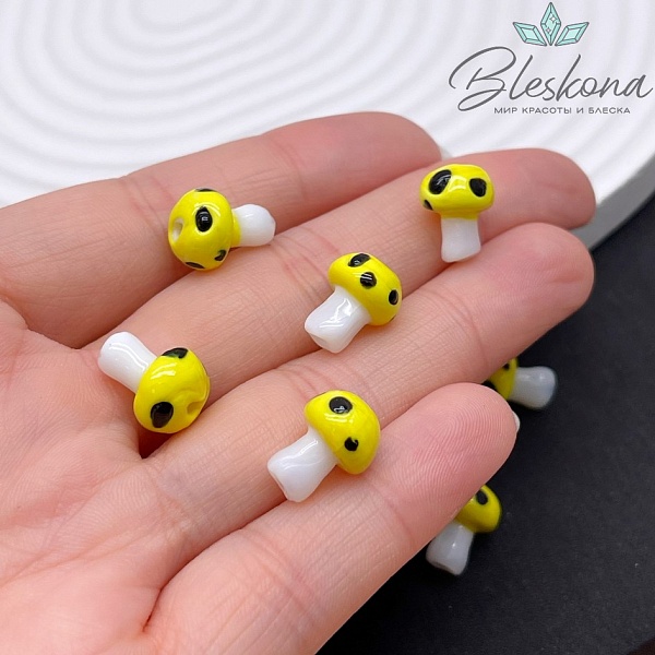 12*10 мм Бусина гриб желтый