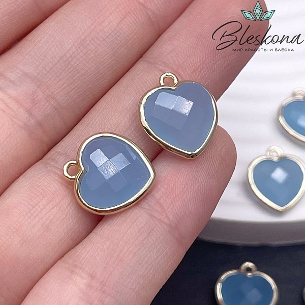 13*15мм,Цвет золото,Подвеска Сердце кварц тонированный голубой огранка