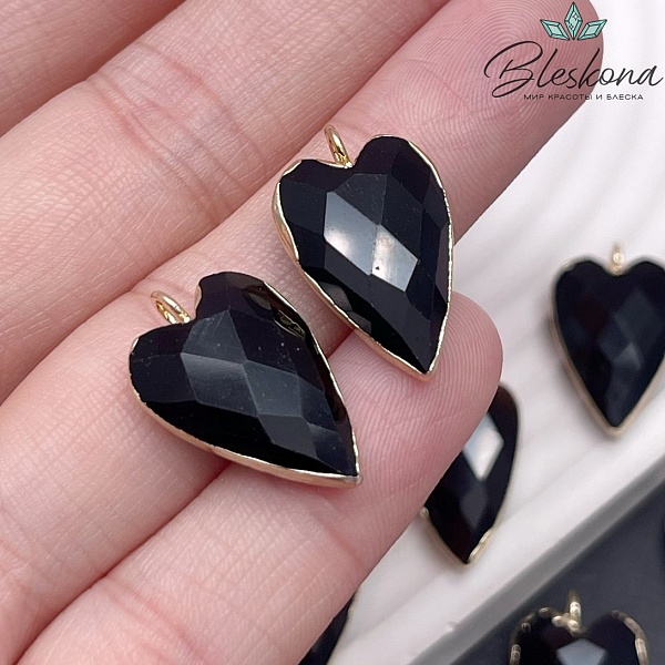 22*13 мм, цвет золото, Подвеска Сердце Черный Агат огранка