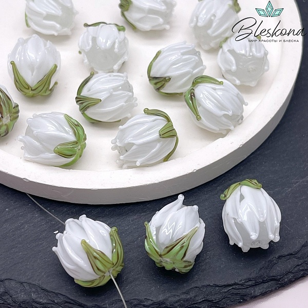 14 мм Бусина бутон белый