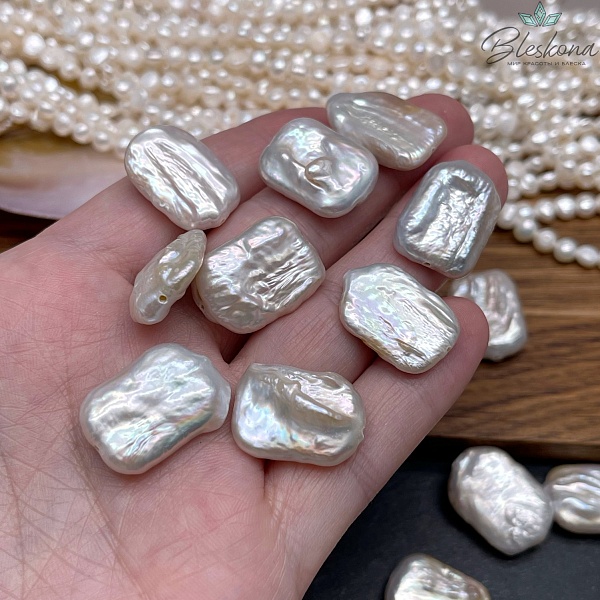 Жемчуг Барокко белый прямоугольник штучно ~ (20-22)*(14-15) мм 