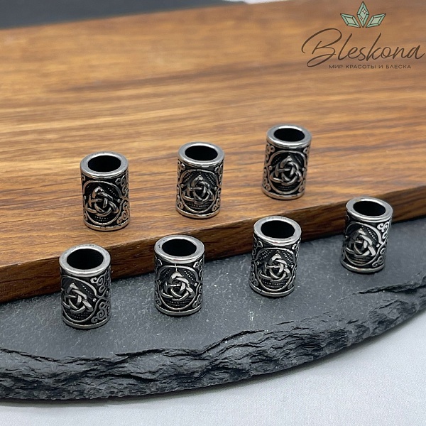 Руна Трикветр, цвет серебро 8,8*12 мм 