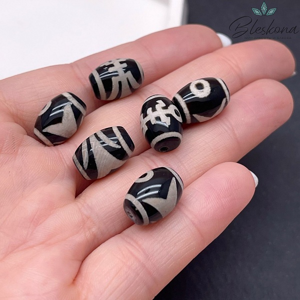 Бусина Дзи Большой человек (Аристократ) черно-белый бочонок 10*14 мм