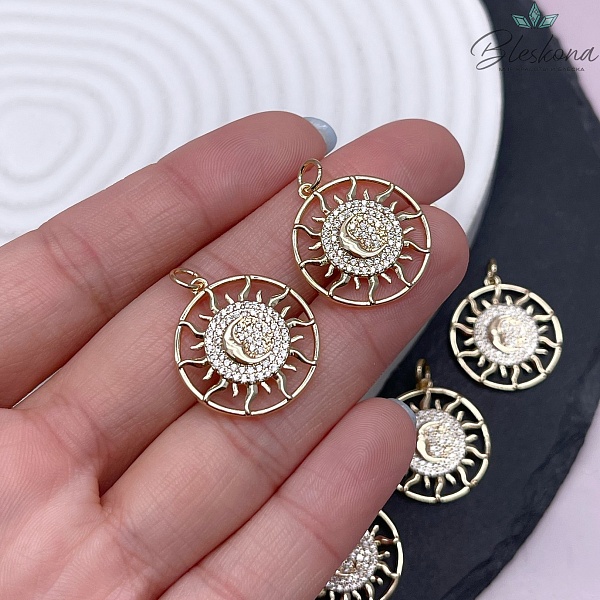 22*20 мм Цвет золото, Подвеска солнце и луна цирконы
