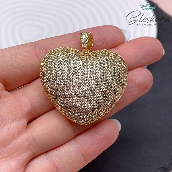 34*40 мм Цвет золото, Подвеска  Сердце цирконы