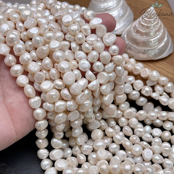 Жемчуг барочный белый 8-9 мм 