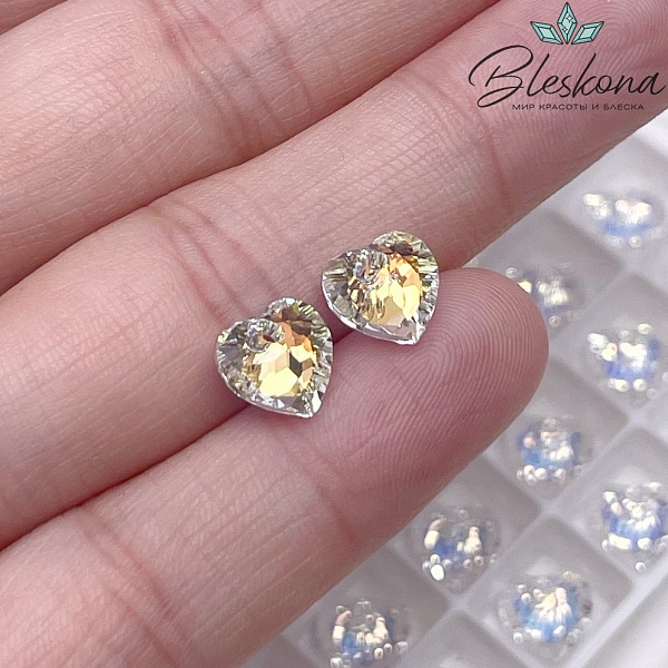 6432 Heart Cup Pendant 8 мм Crystal Aurore Boreale (AB)