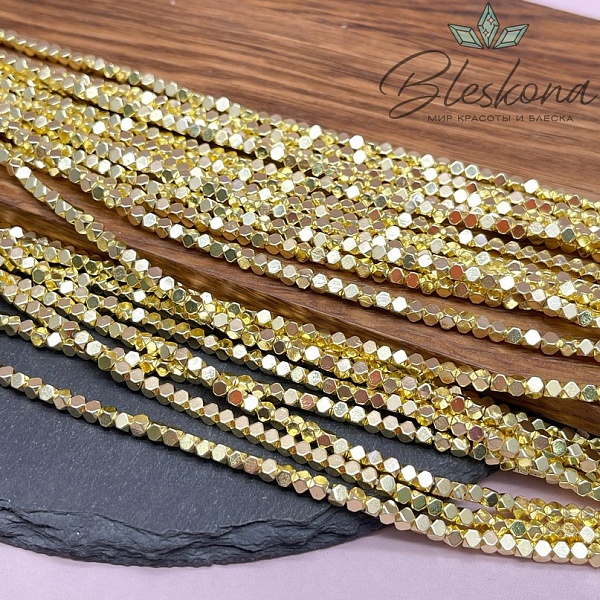 3 мм Гематин имитация, цвет светлое золото, куб огранка