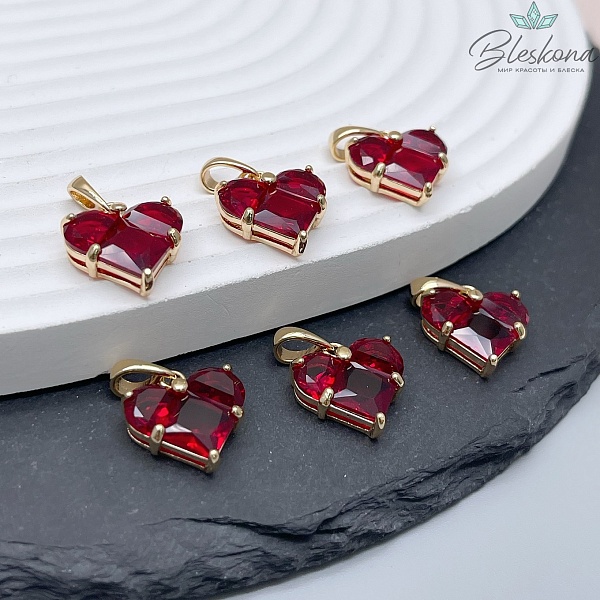 14,5*14 мм Цвет золото, Подвеска Сердце красные цирконы