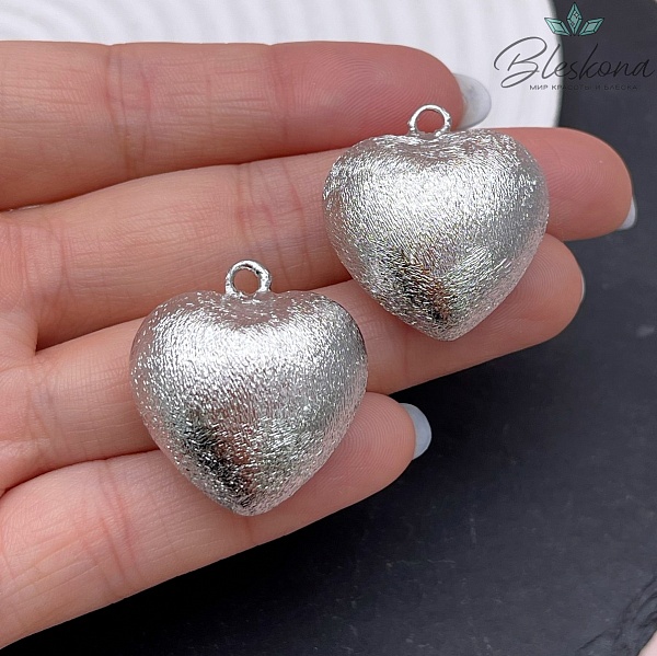 26мм, цвет серебро, Подвеска сердце фактурное 