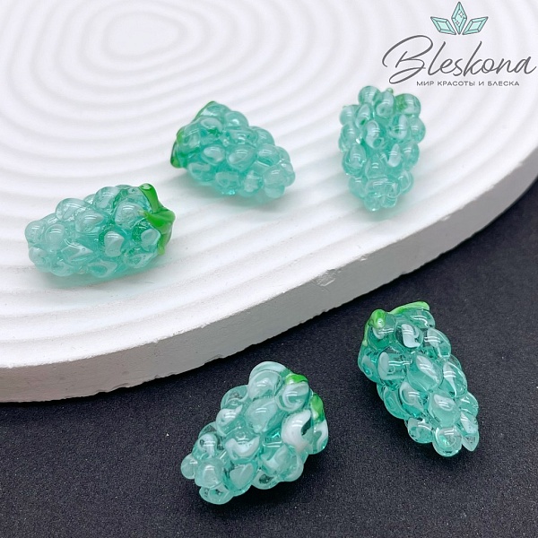 22*15 мм Бусина малина прозрачно- зеленая