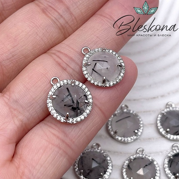 13 мм, цвет серебро Подвеска круг Турмалиновый кварц  огранка в обрамлении цирконы