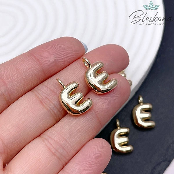 18 мм, Цвет золото, Буква объемная E