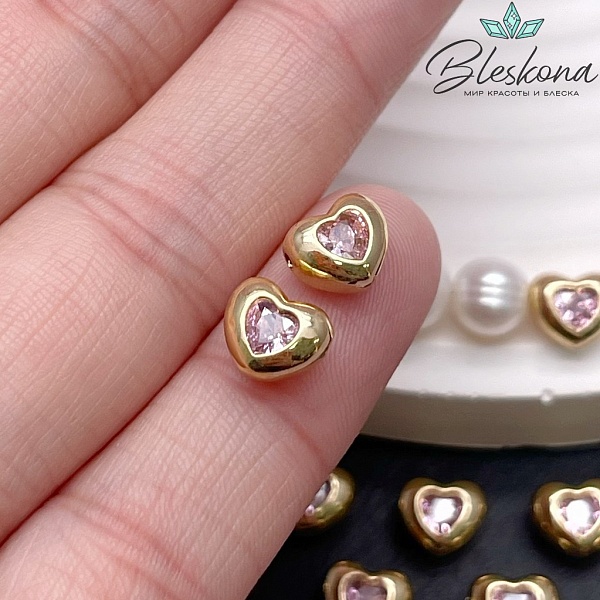 6,6*7,8 мм Цвет золото, Бусина Сердце розовый циркон